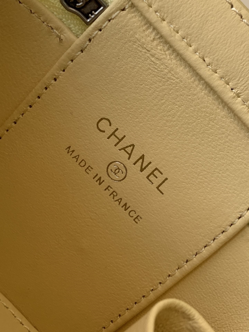 Ch**el cosmetic bags